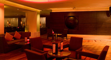 Live In Lobby Bar